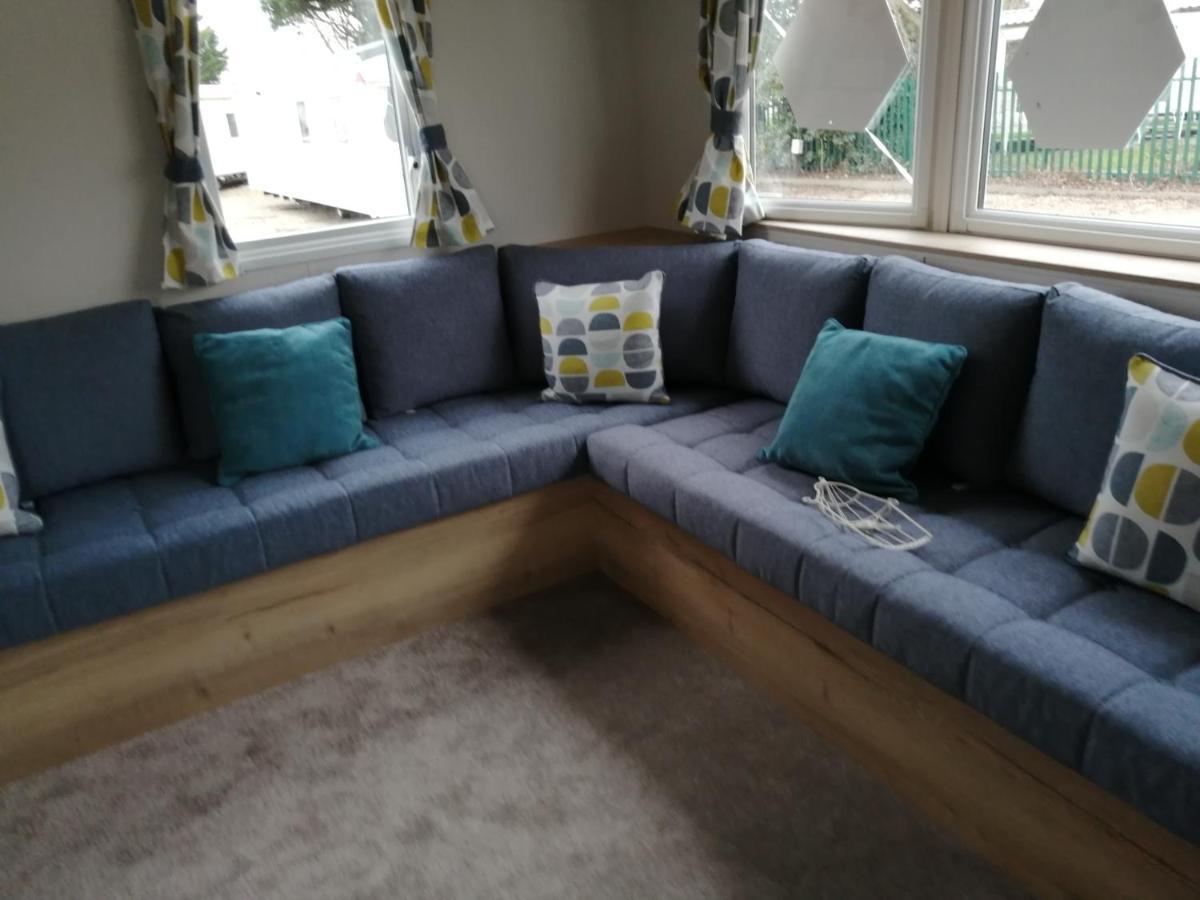 69r Seawick 2 Bedroom Caravan . New For 2022 Apartment Saint Osyth