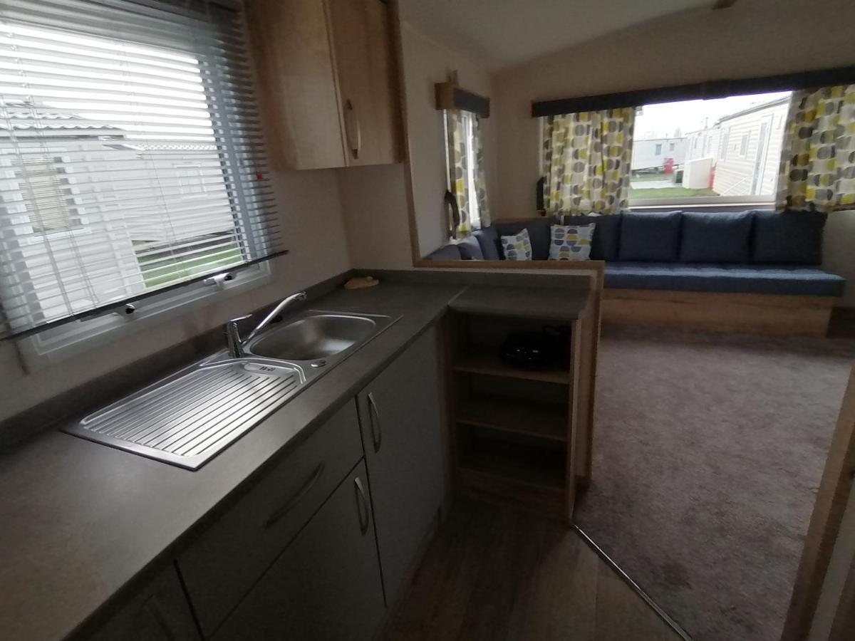 69r Seawick 2 Bedroom Caravan . New For 2022 Apartment Saint Osyth