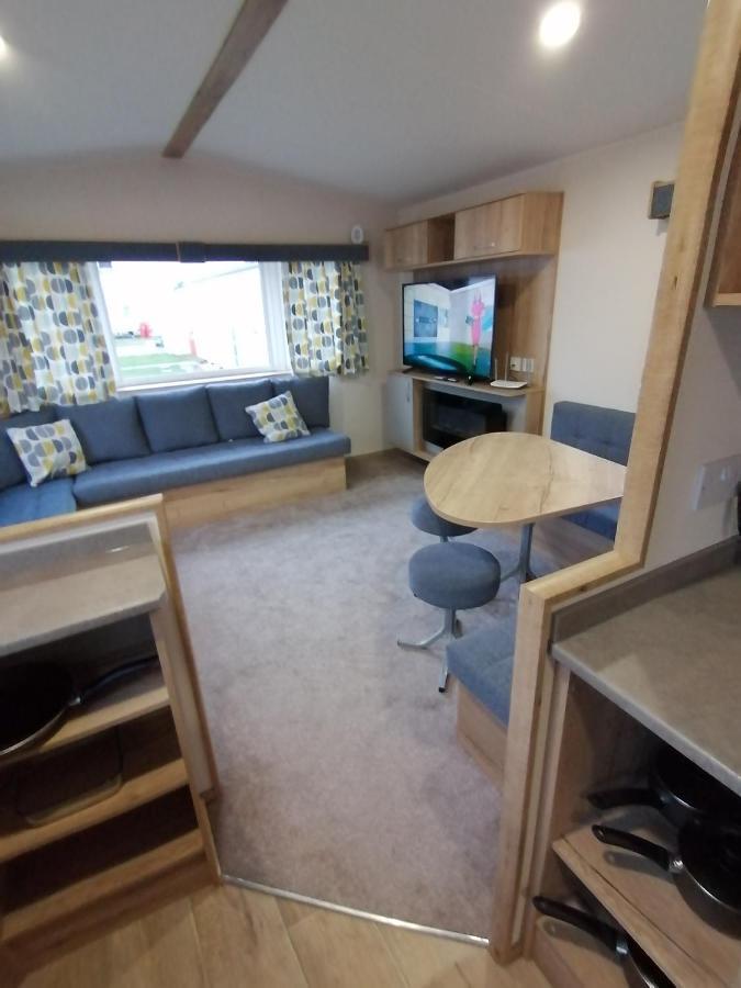 69r Seawick 2 Bedroom Caravan . New For 2022 * Saint Osyth